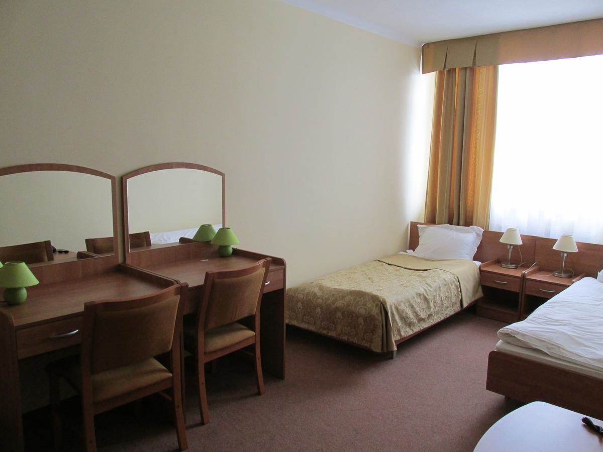 Отель Hotel Podkarpacki Boguchwała